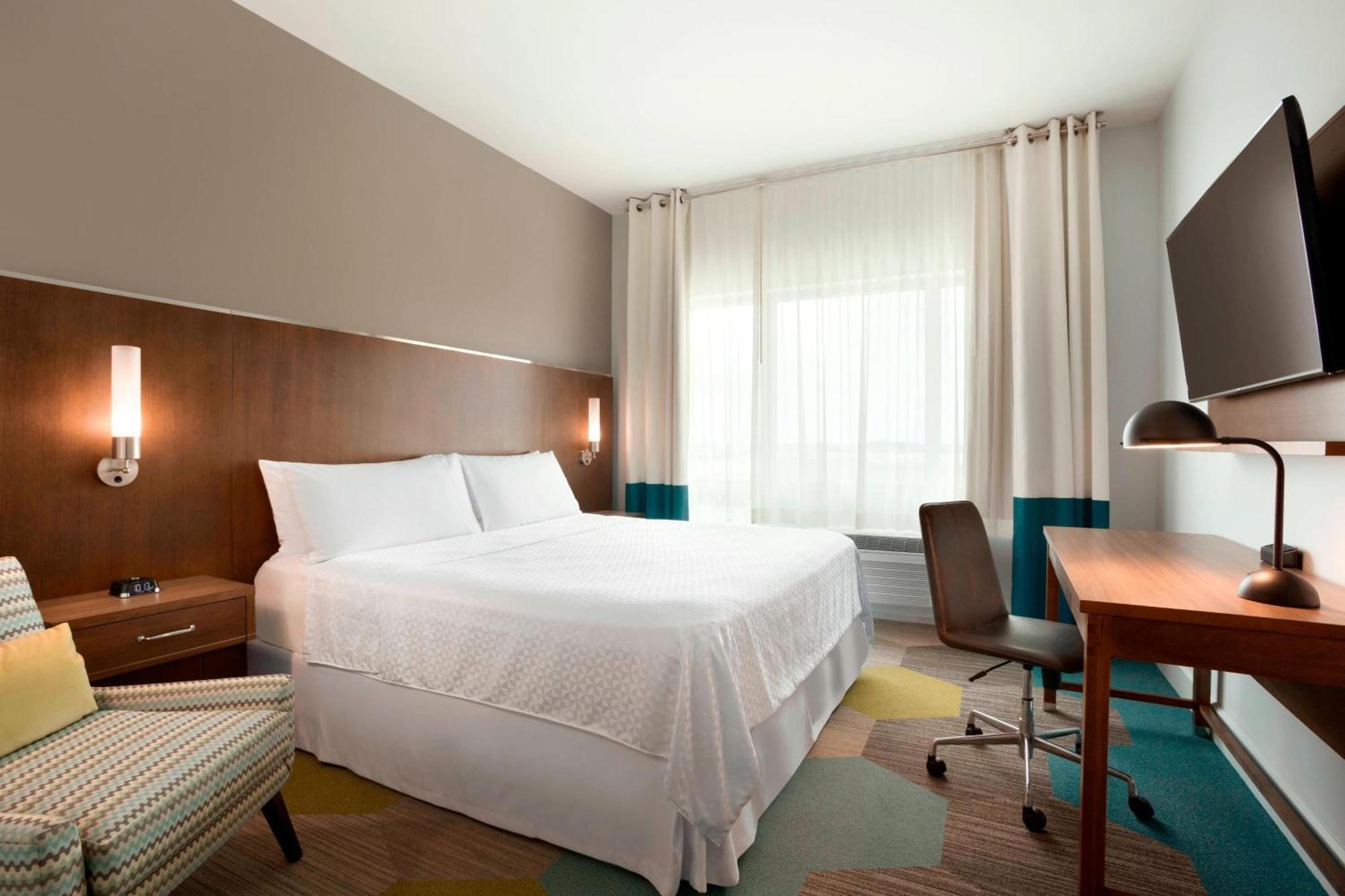 Four Points By Sheraton Miami Airport Doral Exterior photo